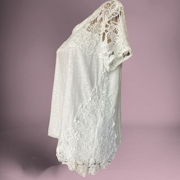 Adiva top Floral White-On-White Openwork and Embroidered - Picture 3 of 7